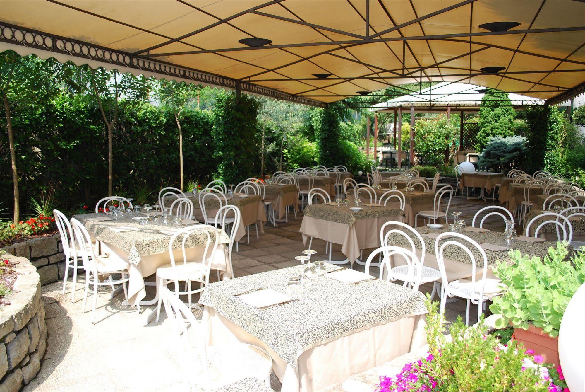 Albergo Giardino Cernobbio Exteriér fotografie