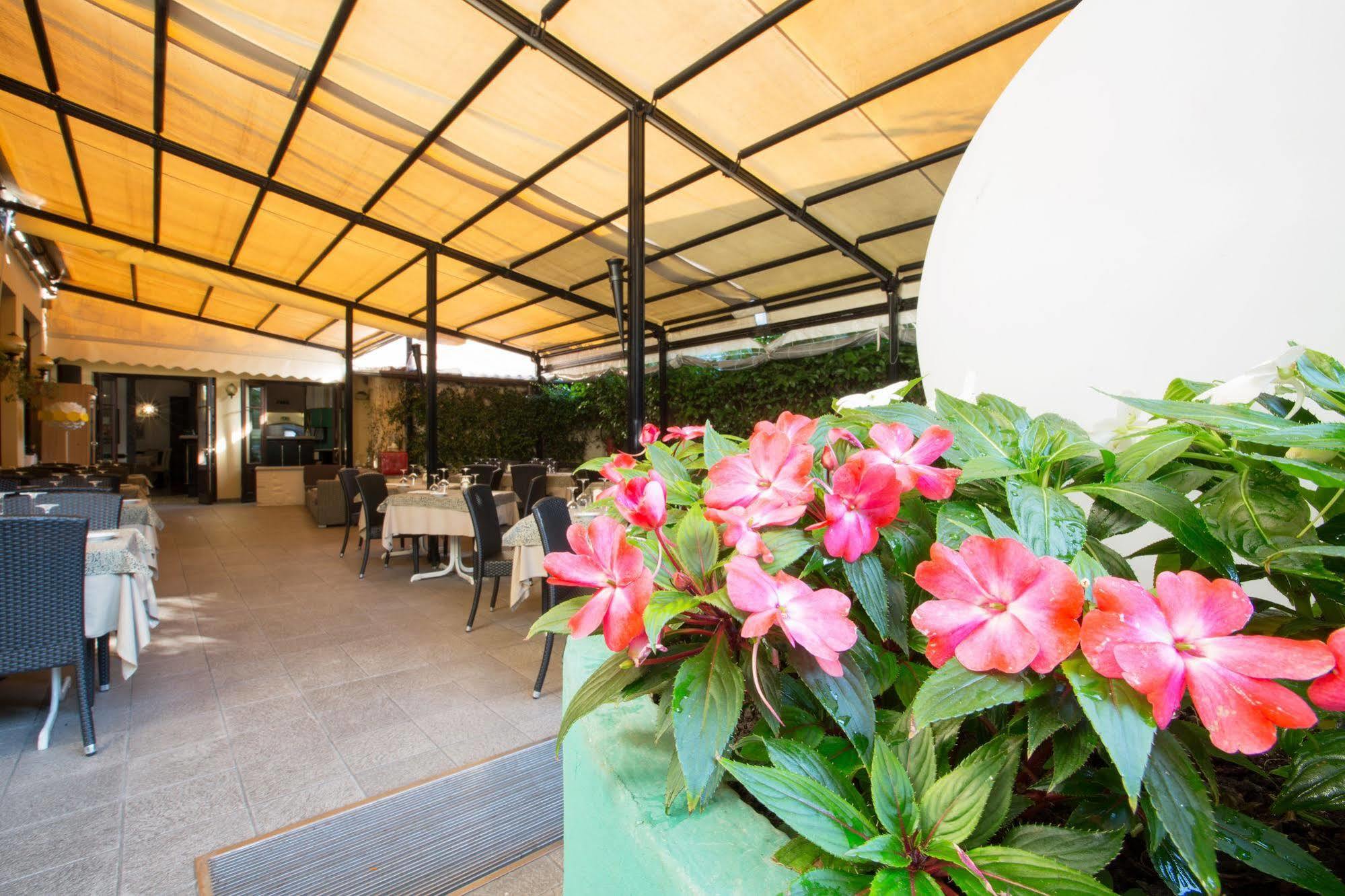Albergo Giardino Cernobbio Exteriér fotografie